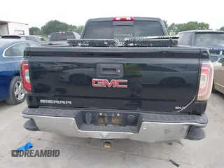 2018 GMC Sierra 1500 SLT z VIN 3GTU2NEC7JG617050, wystawiony jako IAAI lot #42403912 z przebiegiem 215 748 mil mil oraz . Historia ofert i sprzedaży dostępna na DreamBid. Obrazek 16.