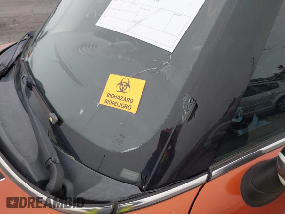 2011 MINI Hardtop with VIN WMWSU3C55BT097555, listed as a IAAI auction lot 42043733 with 185,071 mi miles and . Bid and sale history available at DreamBid. Image 15.