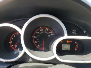 2009 Toyota Matrix S z VIN 2T1LE40E99C004312, wystawiony jako Copart lot #57679935 z przebiegiem 149 608 mil mil oraz Tytuł czysty. Historia ofert i sprzedaży dostępna na DreamBid. Obrazek 9.