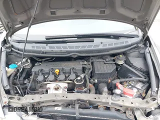 2006 Honda Civic LX z VIN 2HGFA165X6H525119, wystawiony jako IAAI lot #42314196 z przebiegiem 121 752 mil mil oraz . Historia ofert i sprzedaży dostępna na DreamBid. Obrazek 10.