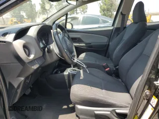 2017 Toyota Yaris L z VIN VNKKTUD37HA081412, wystawiony jako Copart lot #60876085 z przebiegiem 192 303 mil mil oraz Czysty tytuł • Clean title. Historia ofert i sprzedaży dostępna na DreamBid. Obrazek 7.
