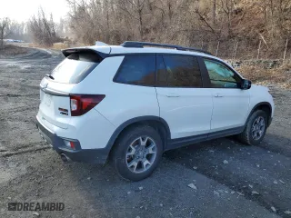 2022 Honda Passport TrailSport with VIN 5FNYF8H69NB001312, listed as a Copart auction lot 35850053 with 15,415 mi miles. Bid and sale history available at carsss.com. Image 3.