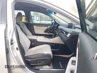 2017 Lexus RX 350 z VIN 2T2ZZMCA1HC070340, wystawiony jako IAAI lot #41990040 z przebiegiem 107 450 mil mil oraz . Historia ofert i sprzedaży dostępna na DreamBid. Obrazek 5.