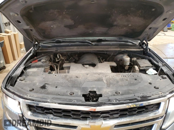 2019 Chevrolet Suburban LT z VIN 1GNSKHKC2KR408272, wystawiony jako Copart lot #59981035 z przebiegiem 447 641 mil mil oraz Czysty tytuł • Clean title. Historia ofert i sprzedaży dostępna na DreamBid. Obrazek 11.