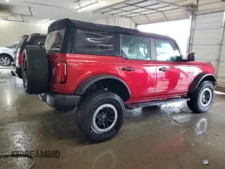 2021 Ford Bronco с VIN 1FMEE5DP8MLA72186, выставлен на аукционе Copart как лот 54100605 с пробегом 60 653 миль миль и Списание • Salvage title. История ставок и продаж доступна на DreamBid. Изображение 3.