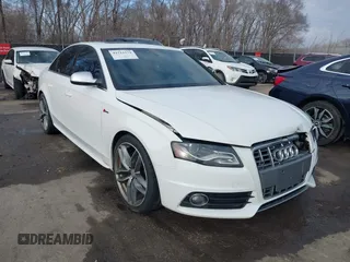 2010 Audi S4 Prestige z VIN WAUKGAFLXAA020826, wystawiony jako IAAI lot #41711179 z przebiegiem 122 108 mil mil oraz . Historia ofert i sprzedaży dostępna na DreamBid. Obrazek 1.