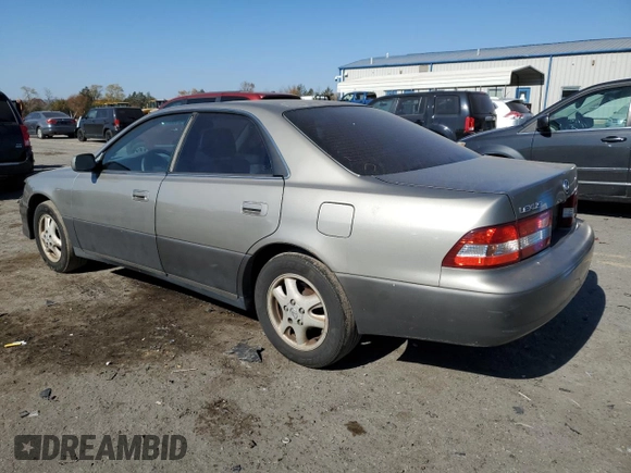 2000 Lexus ES 300 with VIN JT8BF28GXY5091263, listed as a Copart auction lot 61767595 with 250,041 mi miles and Salvage title. Bid and sale history available at DreamBid. Image 2.