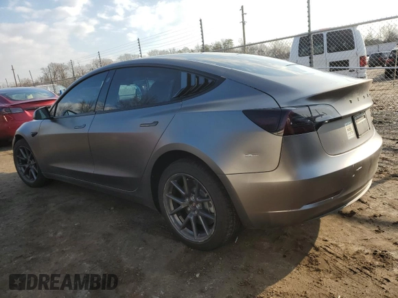2022 Tesla Model 3 Long Range with VIN 5YJ3E1EBXNF272496, listed as a Copart auction lot 43973435 with 28,450 mi miles and Salvage Title. Bid and sale history available at DreamBid. Image 2.