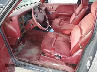 1993 Dodge Dakota z VIN 1B7GL23Y4PS147567, wystawiony jako Copart lot #72094604 z przebiegiem 278 963 mil mil oraz Szkoda całkowita • Salvage title. Historia ofert i sprzedaży dostępna na DreamBid. Obrazek 7.
