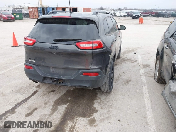 2016 Jeep Cherokee Latitude z VIN 1C4PJMCB9GW152673, wystawiony jako IAAI lot #41704412 z przebiegiem 140 559 mil mil oraz . Historia ofert i sprzedaży dostępna na DreamBid. Obrazek 4.
