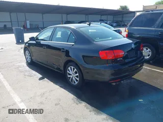 2013 Volkswagen Jetta SE with VIN 3VWDP7AJ7DM279184, listed as a IAAI auction lot 42387002 with 84,288 mi miles and . Bid and sale history available at DreamBid. Image 3.