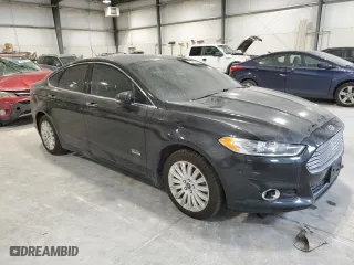 2013 Ford Fusion Energi Titanium with VIN 3FA6P0SU2DR247943, listed as a Copart auction lot 43542125 with 162,257 mi miles and Clean Title. Bid and sale history available at carsss.com. Image 4.