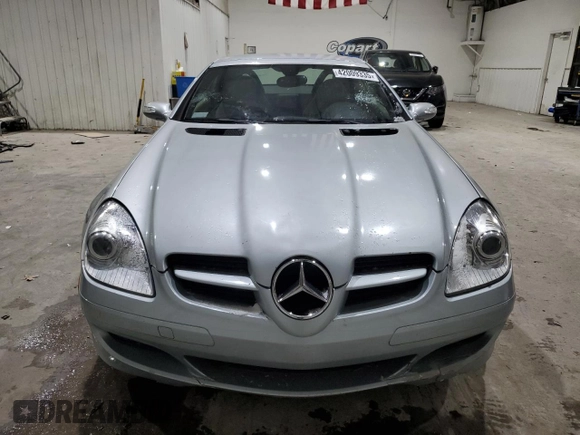 2007 Mercedes-Benz SLK-Class 3.0L with VIN WDBWK54F37F144843, listed as a Copart auction lot 42009335 with 168,985 mi miles and Clean Title. Bid and sale history available at carsss.com. Image 5.