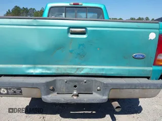 1994 Ford Ranger Splash with VIN 1FTCR10A8RPB83251, listed as a IAAI auction lot 41552632 with 211,719 mi miles. Bid and sale history available at carsss.com. Image 12.