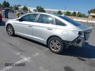 2016 Hyundai Sonata SE with VIN 5NPE24AF2GH386525, listed as a IAAI auction lot 42429207 with 125,833 mi miles and . Bid and sale history available at DreamBid. Image 3.