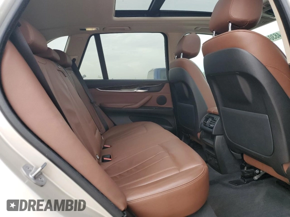 2014 BMW X5 xDrive35d with VIN 5UXKS4C54E0J96015, listed as a Copart auction lot 48304045 with 101,945 mi miles and Salvage Title. Bid and sale history available at carsss.com. Image 11.