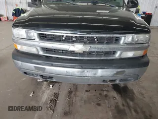 2005 Chevrolet Suburban LT z VIN 1GNFK16Z45J191317, wystawiony jako IAAI lot #41715102 z przebiegiem 322 412 mil mil oraz . Historia ofert i sprzedaży dostępna na DreamBid. Obrazek 6.
