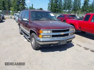 1995 Chevrolet Tahoe z VIN 1GNEK13K2SJ424433, wystawiony jako IAAI lot #42455752 z przebiegiem 221 469 mil mil oraz . Historia ofert i sprzedaży dostępna na DreamBid. Obrazek 1.