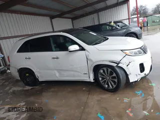 2014 Kia Sorento SX Limited with VIN 5XYKWDA70EG547281, listed as a IAAI auction lot 41555075 with 156,296 mi miles. Bid and sale history available at carsss.com. Image 14.