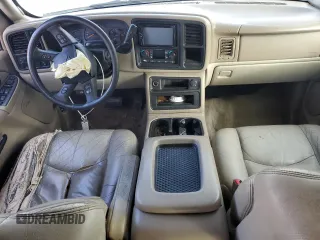 2004 Chevrolet Suburban Z71 with VIN 3GNFK16Z84G196603, listed as a Copart auction lot 45310915 with 0 mi miles and Salvage Title. Bid and sale history available at carsss.com. Image 8.