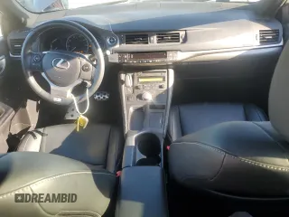 2015 Lexus CT 200h z VIN JTHKD5BH8F2243838, wystawiony jako Copart lot #49727745 z przebiegiem 107 813 mil mil oraz Szkoda całkowita • Salvage title. Historia ofert i sprzedaży dostępna na DreamBid. Obrazek 8.