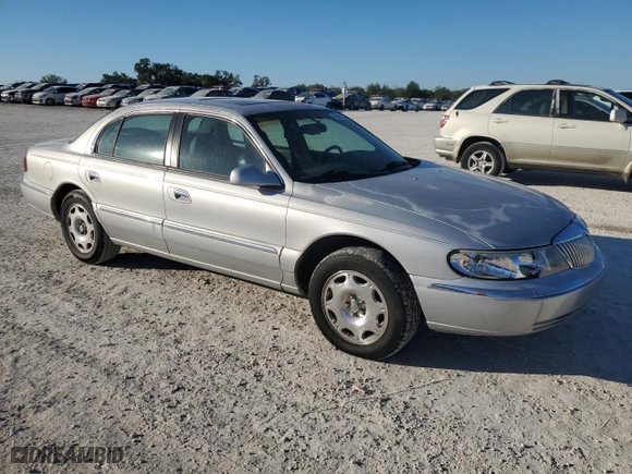2001 Lincoln Continental with VIN 1LNHM97V01Y667338, listed as a Copart auction lot 82692274 with 126,875 mi miles and Clean Title. Bid and sale history available at carsss.com. Image 4.