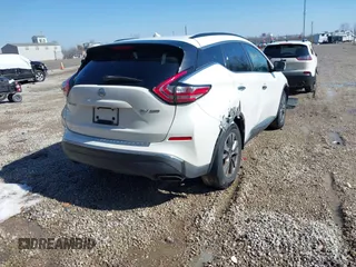 2015 Nissan Murano S z VIN 5N1AZ2MH9FN230424, wystawiony jako IAAI lot #41661722 z przebiegiem 104 475 mil mil oraz . Historia ofert i sprzedaży dostępna na DreamBid. Obrazek 4.