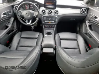 2018 Mercedes-Benz CLA 250 z VIN WDDSJ4EB6JN505705, wystawiony jako Copart lot #57476655 z przebiegiem 57 442 mil mil oraz Szkoda całkowita • Salvage title. Historia ofert i sprzedaży dostępna na DreamBid. Obrazek 8.