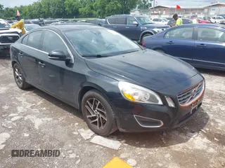2012 Volvo S60 T5 с VIN YV1622FS4C2114644, выставлен на аукционе IAAI как лот 42529235 с пробегом 108 911 миль миль и . История ставок и продаж доступна на DreamBid. Изображение 1.