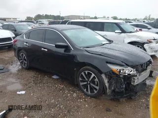 2018 Nissan Altima 2.5 SR with VIN 1N4AL3AP1JC131386, listed as a IAAI auction lot 41895828 with 58,912 mi miles. Bid and sale history available at carsss.com. Image 1.