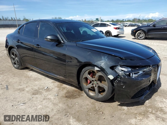 2017 Alfa Romeo Giulia with VIN ZARFAEBN7H7531217, listed as a Copart auction lot 60130275 with 91,768 mi miles and Salvage title. Bid and sale history available at DreamBid. Image 4.