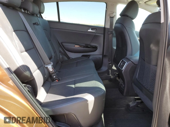 2021 Kia Sportage EX with VIN KNDPNCAC2M7924768, listed as a Copart auction lot 57914625 with 25,798 mi miles and Salvage title. Bid and sale history available at DreamBid. Image 10.