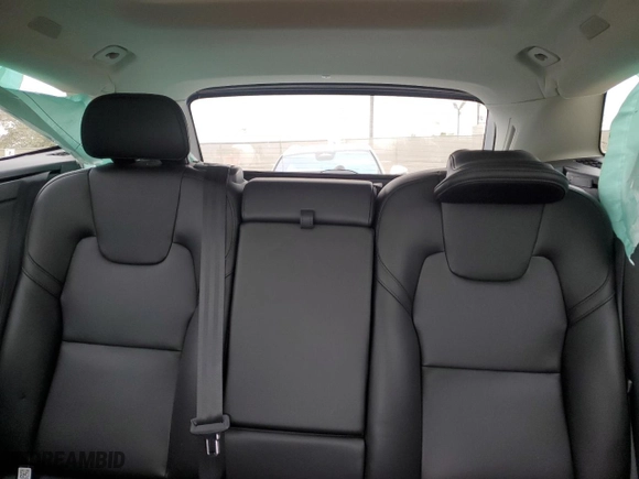 2024 Volvo XC60 Recharge Plug-In Hybrid Core Dark Theme with VIN YV4H60DK3R1776379, listed as a Copart auction lot 86554544 with 0 mi miles and Salvage Title. Bid and sale history available at carsss.com. Image 10.