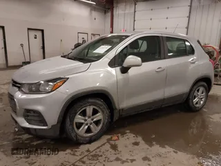 2019 Chevrolet Trax LS with VIN 3GNCJKSB7KL273602, listed as a IAAI auction lot 41391193 with 50,280 mi miles. Bid and sale history available at carsss.com. Image 17.