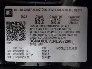 2022 Chevrolet Equinox LT with VIN 3GNAXUEV1NL267290, listed as a IAAI auction lot 41265781 with 17,593 mi miles. Bid and sale history available at carsss.com. Image 9.