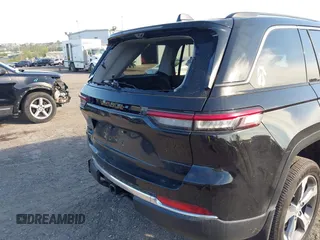 2024 Jeep Grand Cherokee с VIN 1C4RJYB61RC713750, выставлен на аукционе IAAI как лот 42149409 с пробегом 9 931 миль миль и . История ставок и продаж доступна на DreamBid. Изображение 19.