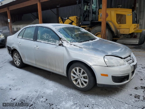 2010 Volkswagen Jetta Sedan Limited with VIN 3VWAZ7AJ5AM130149, listed as a Copart auction lot 45914745 with 124,163 mi miles and Salvage Title. Bid and sale history available at carsss.com. Image 4.