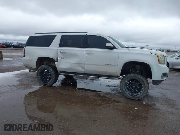 2018 GMC Yukon XL SLT with VIN 1GKS2GKCXJR315537, listed as a IAAI auction lot 41541293 with 114,672 mi miles. Bid and sale history available at carsss.com. Image 13.