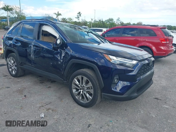 2022 Toyota RAV4 XLE Premium with VIN 2T3C1RFV0NW189365, listed as a IAAI auction lot 41691045 with 42,171 mi miles. Bid and sale history available at carsss.com. Image 1.