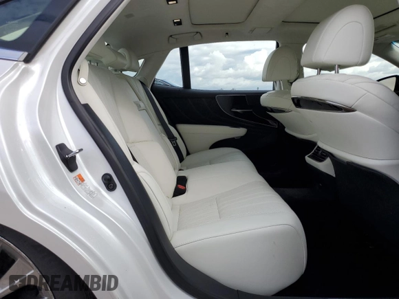 2023 Lexus LS 500 z VIN JTHD51FF4P5018212, wystawiony jako Copart lot #38629154 z przebiegiem 6 546 mil mil oraz . Historia ofert i sprzedaży dostępna na DreamBid. Obrazek 10.