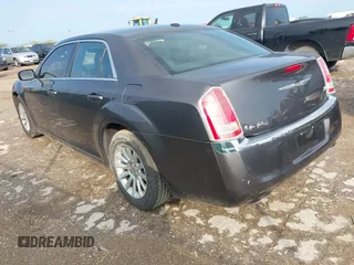 2013 Chrysler 300 with VIN 2C3CCAAG0DH556501, listed as a IAAI auction lot 42104305 with 91,914 mi miles. Bid and sale history available at carsss.com. Image 3.