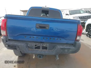 2018 Toyota Tacoma SR with VIN 3TMCZ5AN1JM124111, listed as a IAAI auction lot 41741973 with 90,175 mi miles. Bid and sale history available at carsss.com. Image 16.