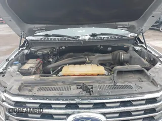 2018 Ford Expedition XLT with VIN 1FMJU1HT5JEA22248, listed as a IAAI auction lot 41253595 with 56,587 mi miles. Bid and sale history available at carsss.com. Image 10.