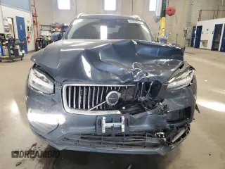 2020 Volvo XC90 Momentum with VIN YV4102PK0L1535767, listed as a Copart auction lot 41462935 with 77,608 mi miles and Salvage Title. Bid and sale history available at carsss.com. Image 5.