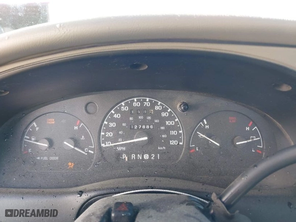 2000 Ford Ranger XL with VIN 1FTYR10V7YTA35140, listed as a IAAI auction lot 41269630 with 127,886 mi miles. Bid and sale history available at carsss.com. Image 7.