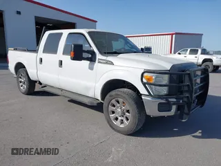 2014 Ford F-250 XL z VIN 1FT7W2B6XEEA73803, wystawiony jako IAAI lot #40960544 z przebiegiem 249 208 mil mil oraz . Historia ofert i sprzedaży dostępna na DreamBid. Obrazek 1.