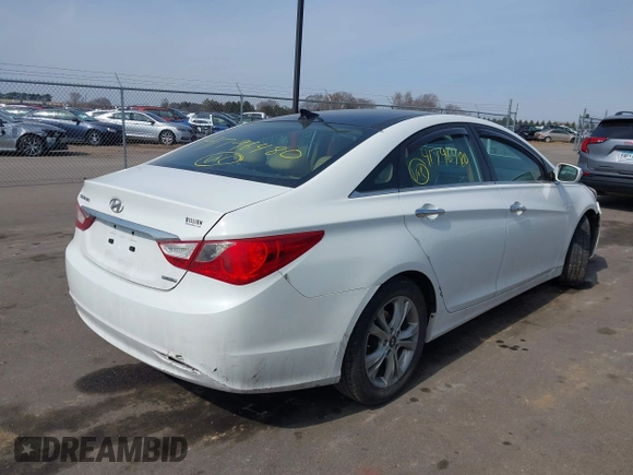 2012 Hyundai Sonata SE z VIN 5NPEC4AC4CH362031, wystawiony jako IAAI lot #41796480 z przebiegiem 160 659 mil mil oraz . Historia ofert i sprzedaży dostępna na DreamBid. Obrazek 4.