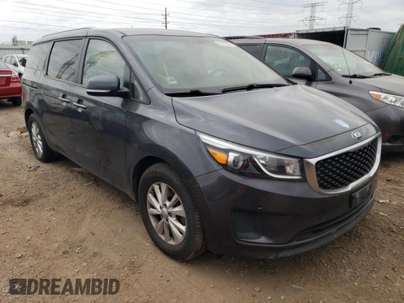 2017 Kia Sedona LX with VIN KNDMB5C16H6314869, listed as a Copart auction lot 58625264 with 132,411 mi miles and Salvage Title. Bid and sale history available at carsss.com. Image 4.