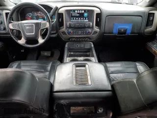 2019 GMC Sierra 2500HD Denali with VIN 1GT12SEY3KF127706, listed as a Copart auction lot 45339035 with 0 mi miles and Salvage Title. Bid and sale history available at carsss.com. Image 8.