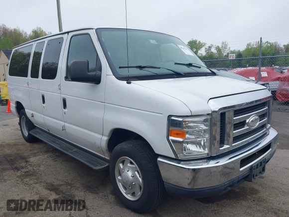 2014 Ford Econoline Passenger XL with VIN 1FBNE3BL4EDA97935, listed as a IAAI auction lot 42187031 with 228,696 mi miles. Bid and sale history available at carsss.com. Image 1.